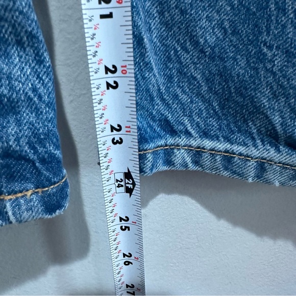 We The Free Good Luck Mid-Rise Barrel Jeans Ultra Light Beam Size 30 Short - Picture 10 of 16